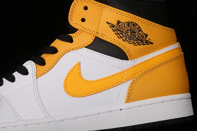 All categories Air Jordan Jordan series basketball shoes Air Jordan 1 Mid G version pure original Air Jordan 1 Mid AJ1 Joe 1 white and yellow Zhongbang basketball shoes 554724-170